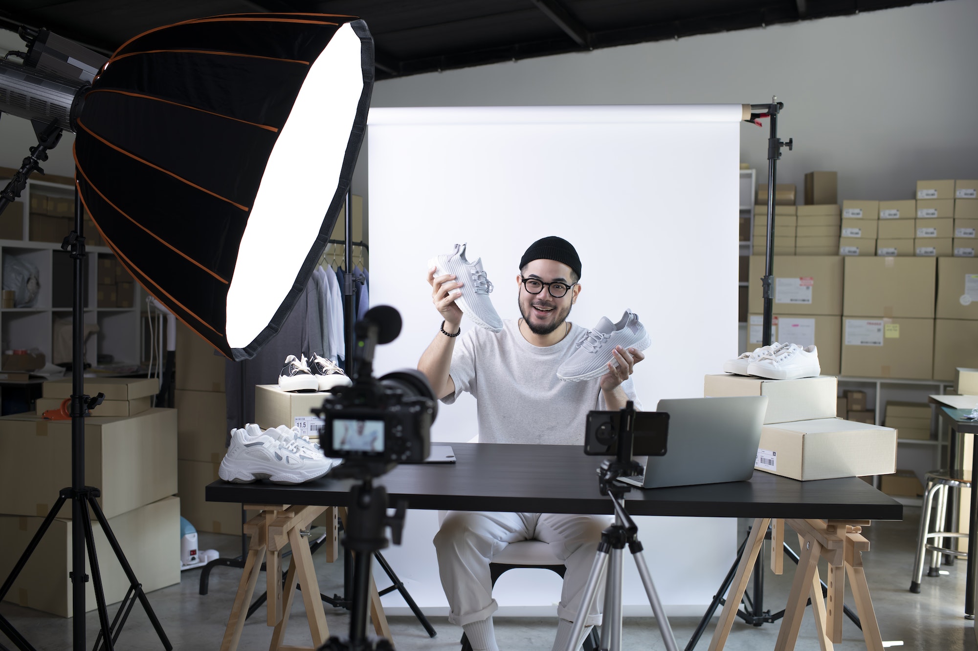 influencer-blogger-vlogger-1.jpg